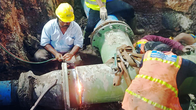 PAM Perbaiki Pipa Bocor, Distribusi Air Terganggu